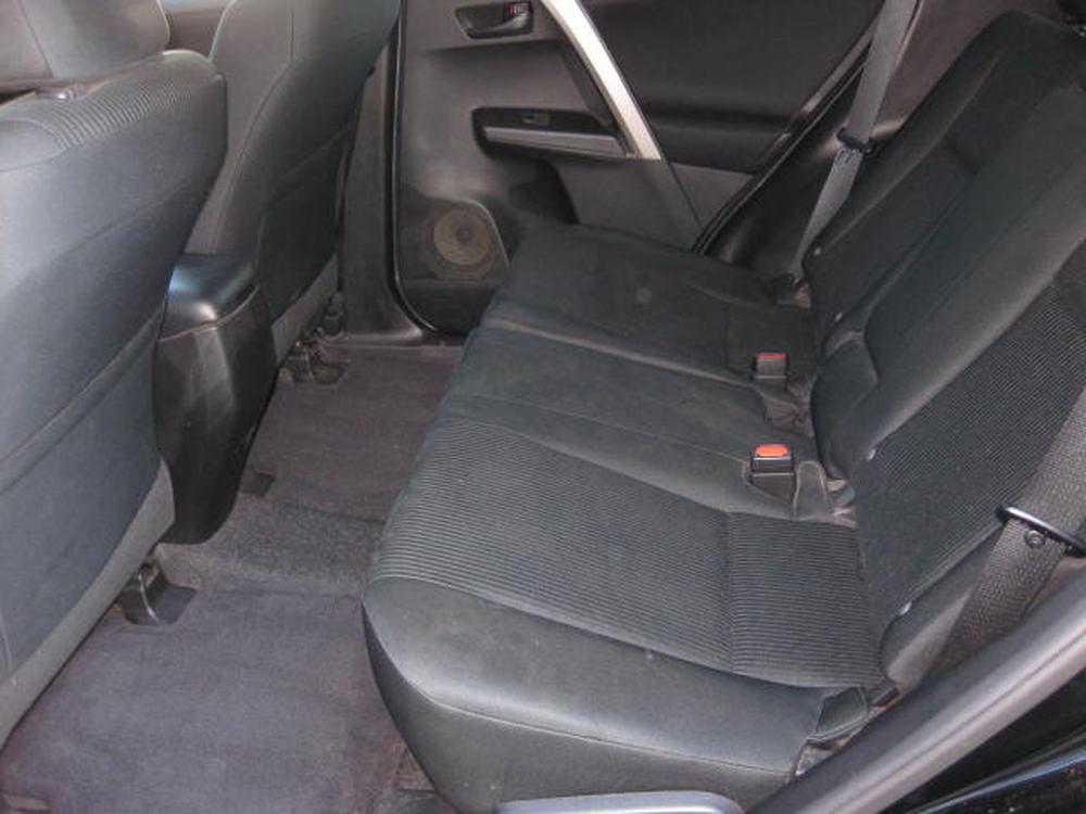 Toyota RAV4 LE 2018 d’occasion à vendre - 13