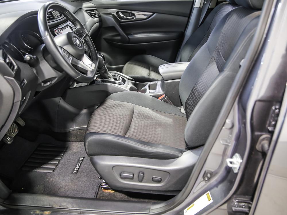 Nissan Rogue SV 2018 d’occasion à vendre - 17