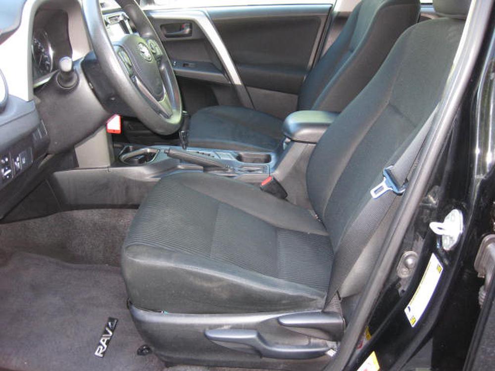Toyota RAV4 LE 2018 d’occasion à vendre - 12