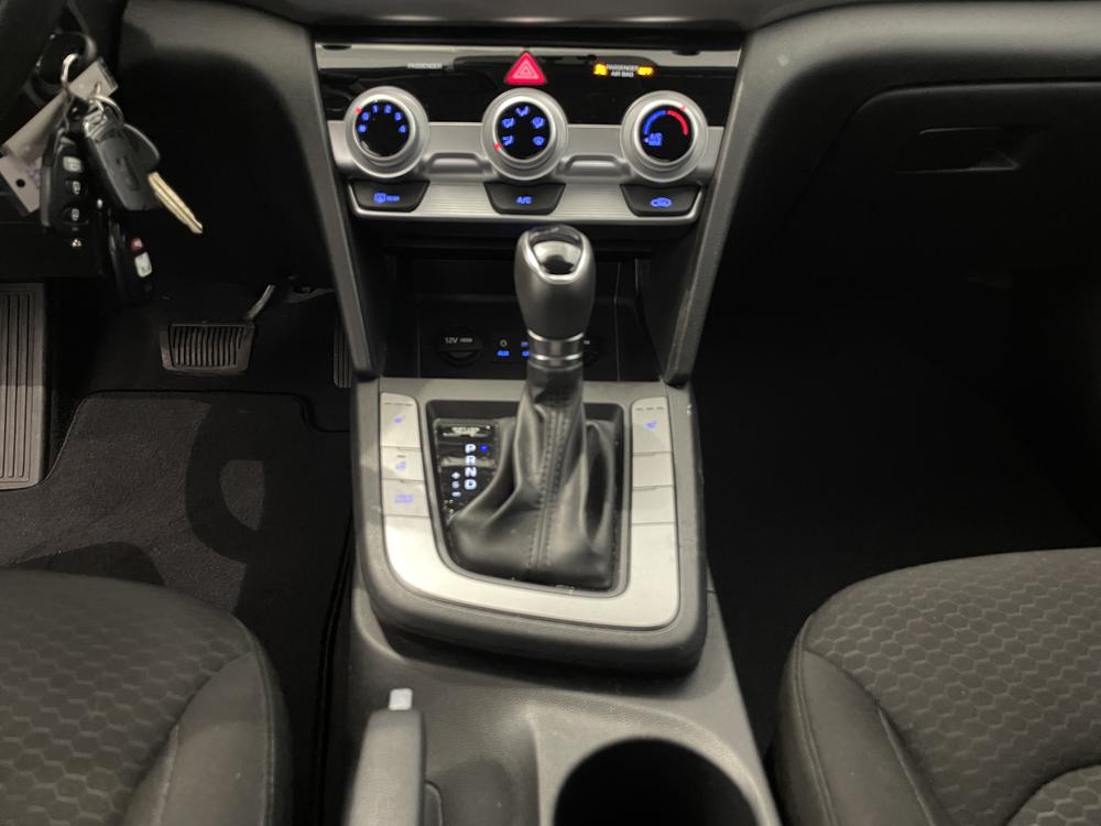 Hyundai Elantra Preferred 2020 d’occasion à vendre - 27
