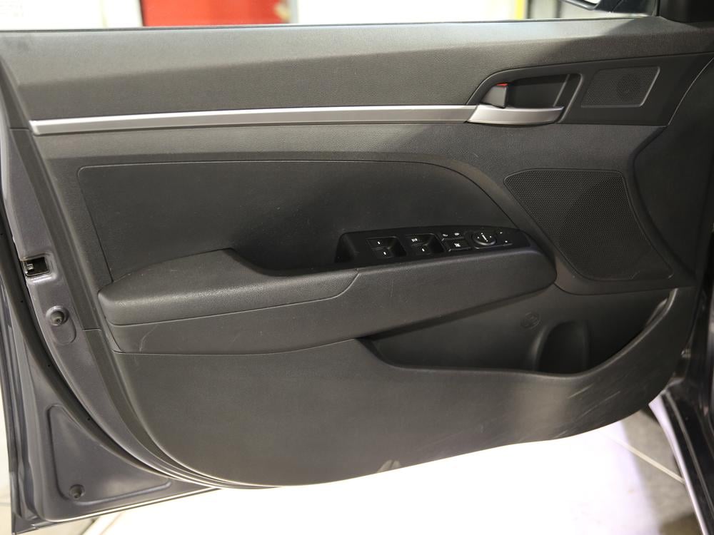 Hyundai Elantra SE 2019 d’occasion à vendre - 13