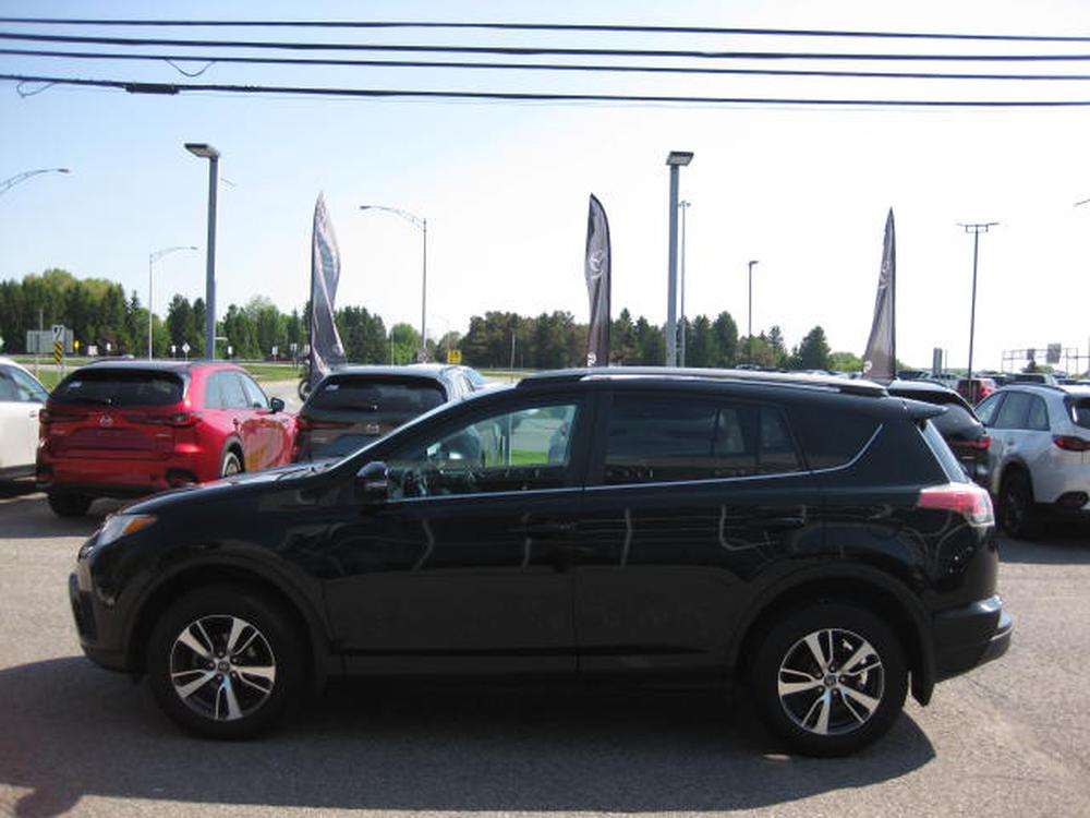 Toyota RAV4 LE 2018 d’occasion à vendre - 3