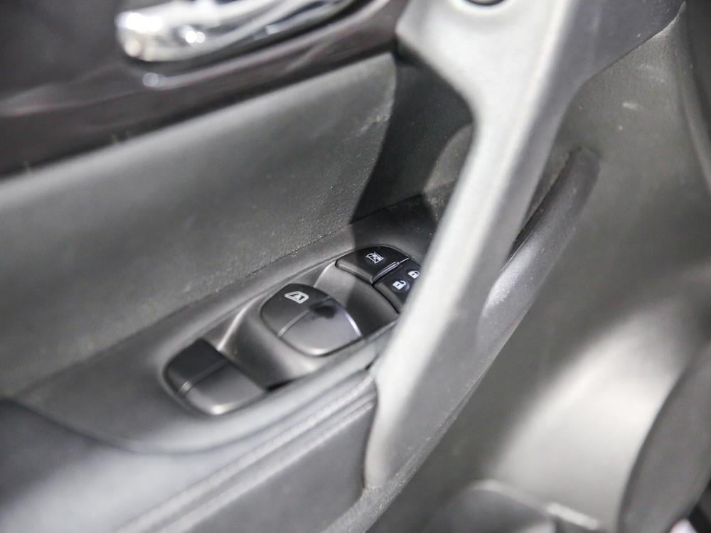 Nissan Rogue SV 2018 d’occasion à vendre - 16