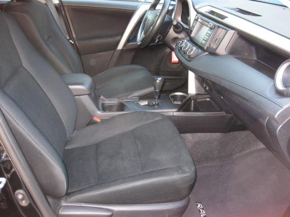Toyota RAV4 LE 2018 d’occasion à vendre - 27
