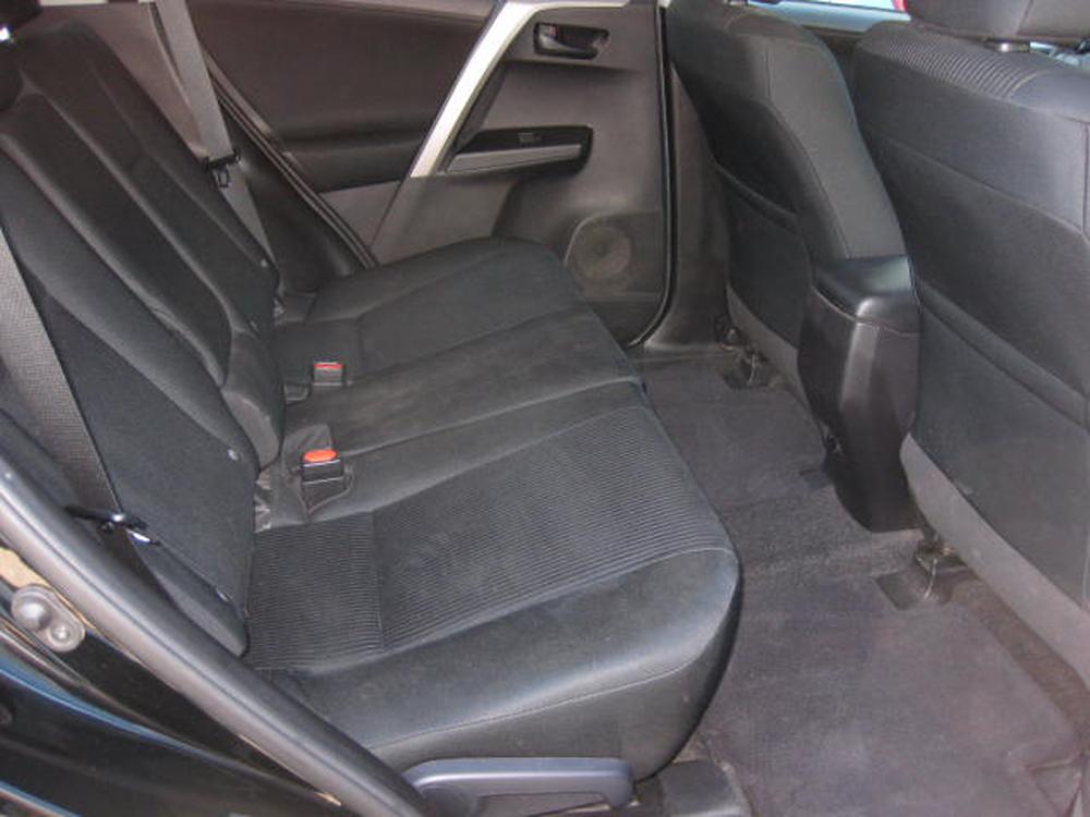 Toyota RAV4 LE 2018 d’occasion à vendre - 26