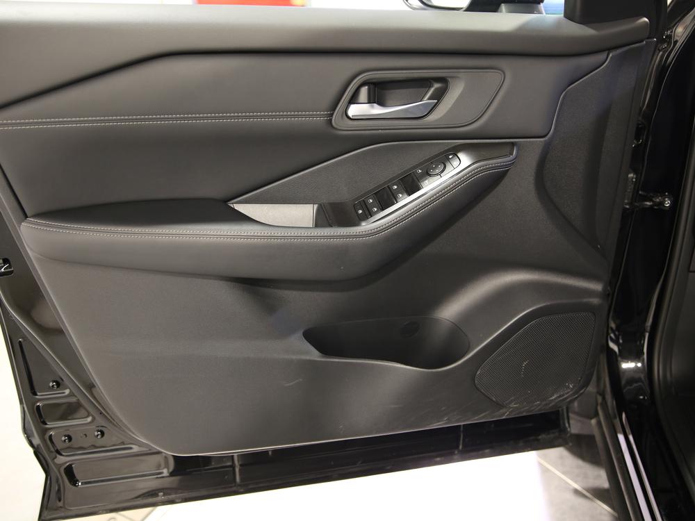 Nissan Rogue SV PRIVILÈGE 2024 d’occasion à vendre - 14