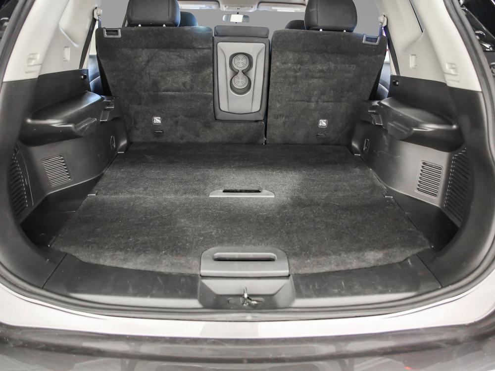 Nissan Rogue SV 2018 d’occasion à vendre - 33