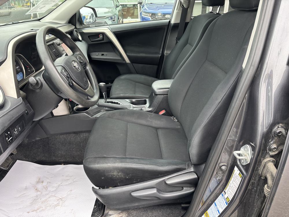 Toyota RAV4 LE 2015 d’occasion à vendre - 12
