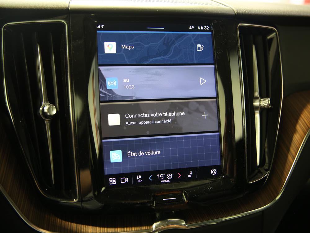 Volvo XC60 B5 PLUS AWD // DARK THEME 2024 d’occasion à vendre - 24