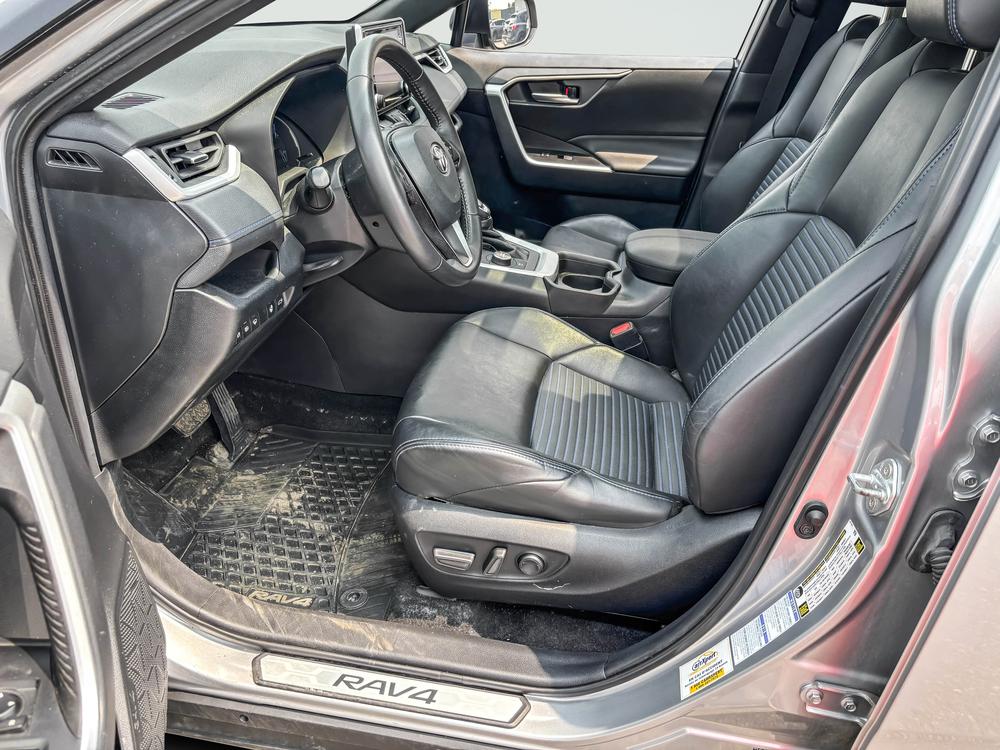 Toyota RAV4 XLE HYBRIDE 2021 d’occasion à vendre - 12