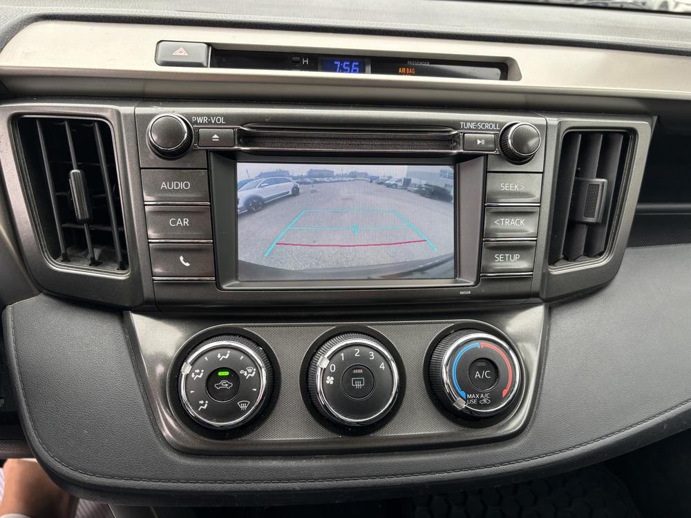 Toyota RAV4 LE 2015 d’occasion à vendre - 24