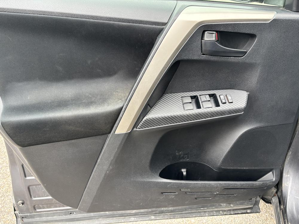 Toyota RAV4 LE 2015 d’occasion à vendre - 11
