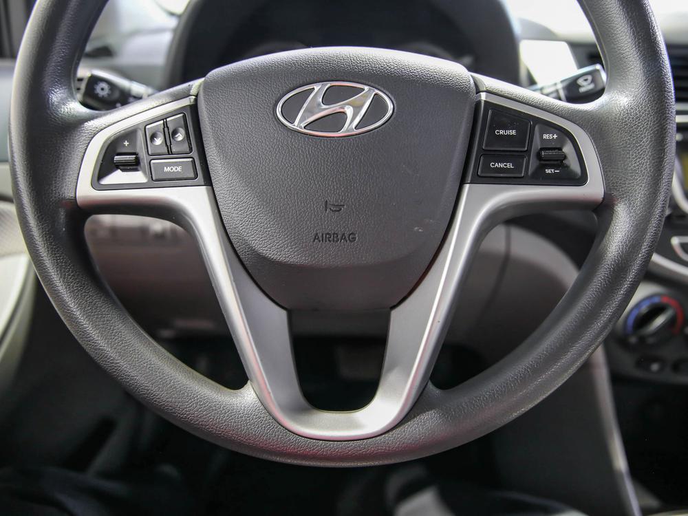 Hyundai Accent GLS 2013 d’occasion à vendre - 17