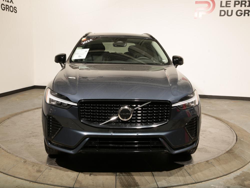 Volvo XC60 B5 PLUS AWD // DARK THEME 2024 d’occasion à vendre - 9