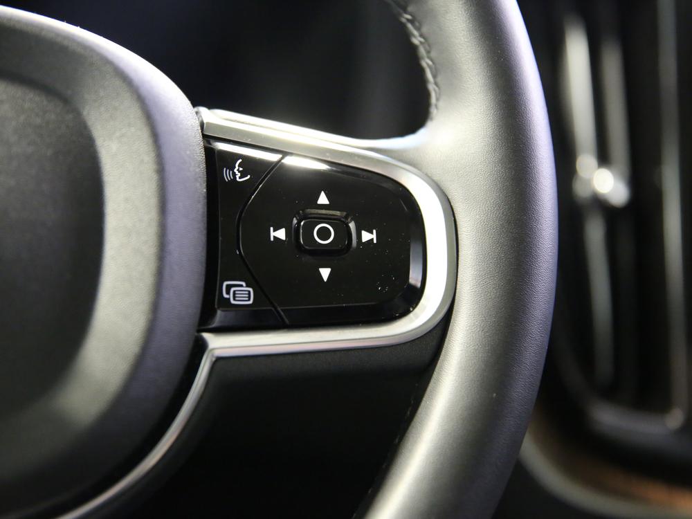 Volvo XC60 B5 PLUS AWD // DARK THEME 2024 d’occasion à vendre - 21