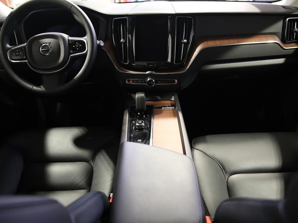 Volvo XC60 B5 PLUS AWD // DARK THEME 2024 d’occasion à vendre - 22