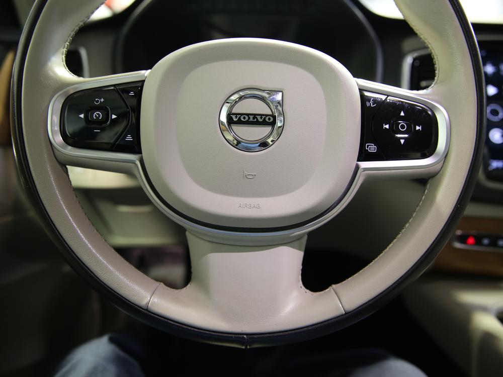 Volvo XC90 T6 MOMENTUM AWD 2022 d’occasion à vendre - 21