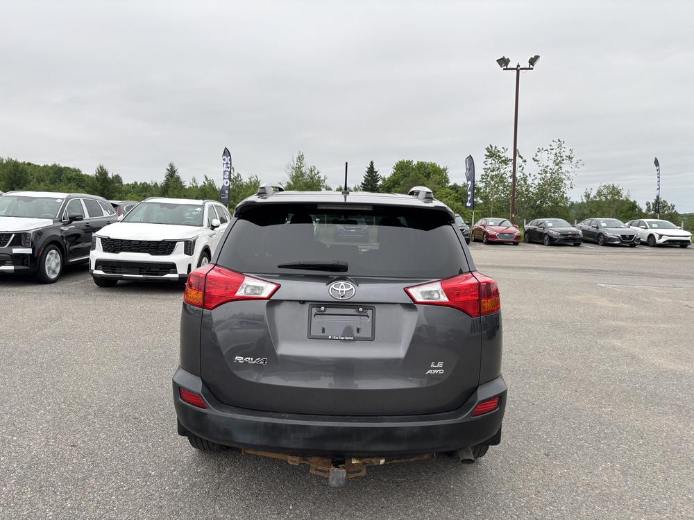 Toyota RAV4 LE 2015 d’occasion à vendre - 7