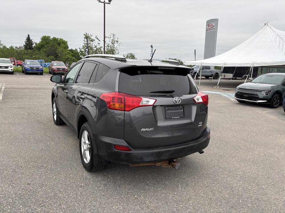 Toyota RAV4 LE 2015 d’occasion à vendre - 6