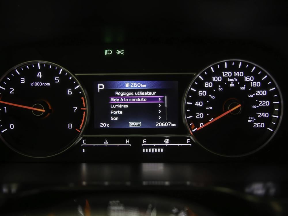 Kia Sorento lx premium 2021 d’occasion à vendre - 26