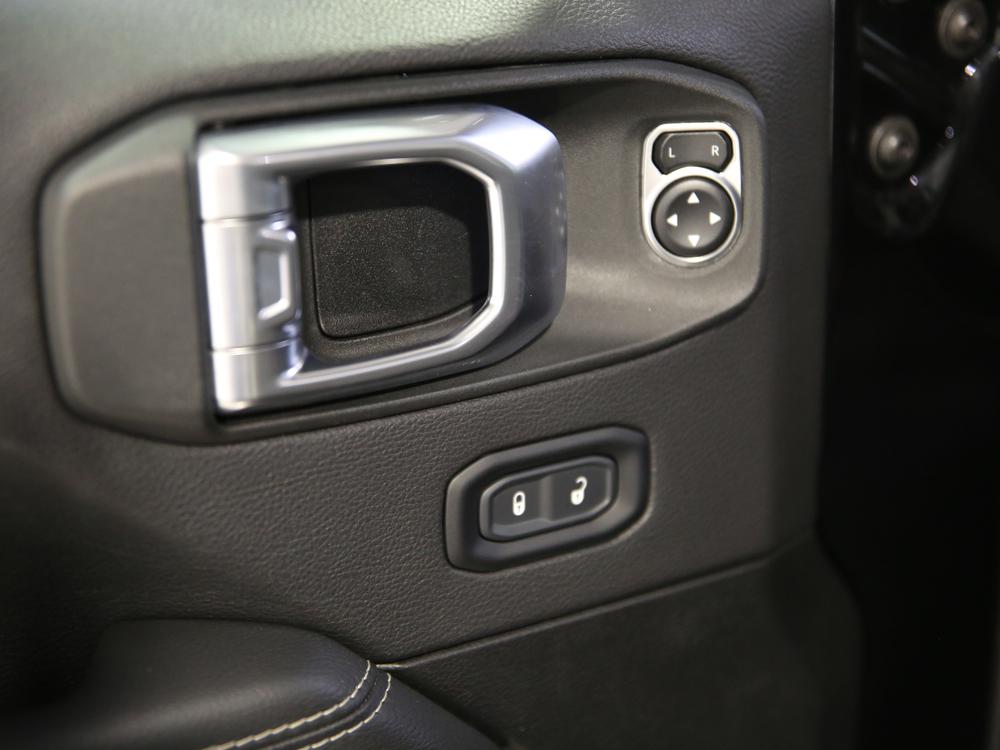 Jeep Wrangler Sahara 2023 d’occasion à vendre - 14