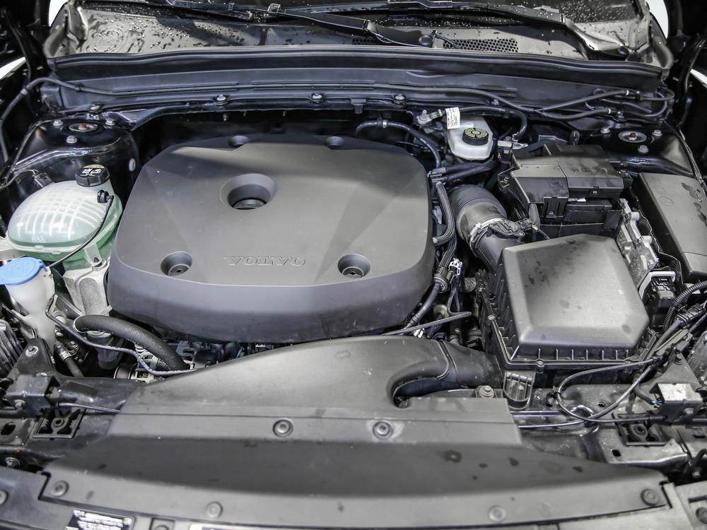 Volvo XC40 T5 MOMENTUM AWD 2022 d’occasion à vendre - 35