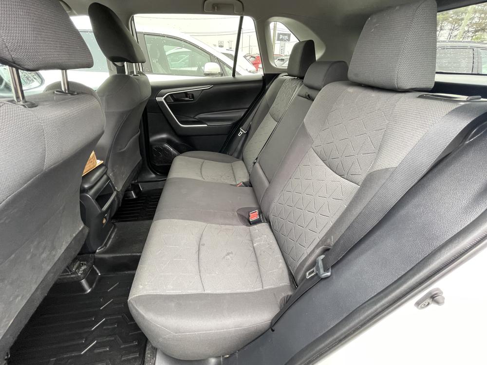 Toyota RAV4 LE 2020 d’occasion à vendre - 26