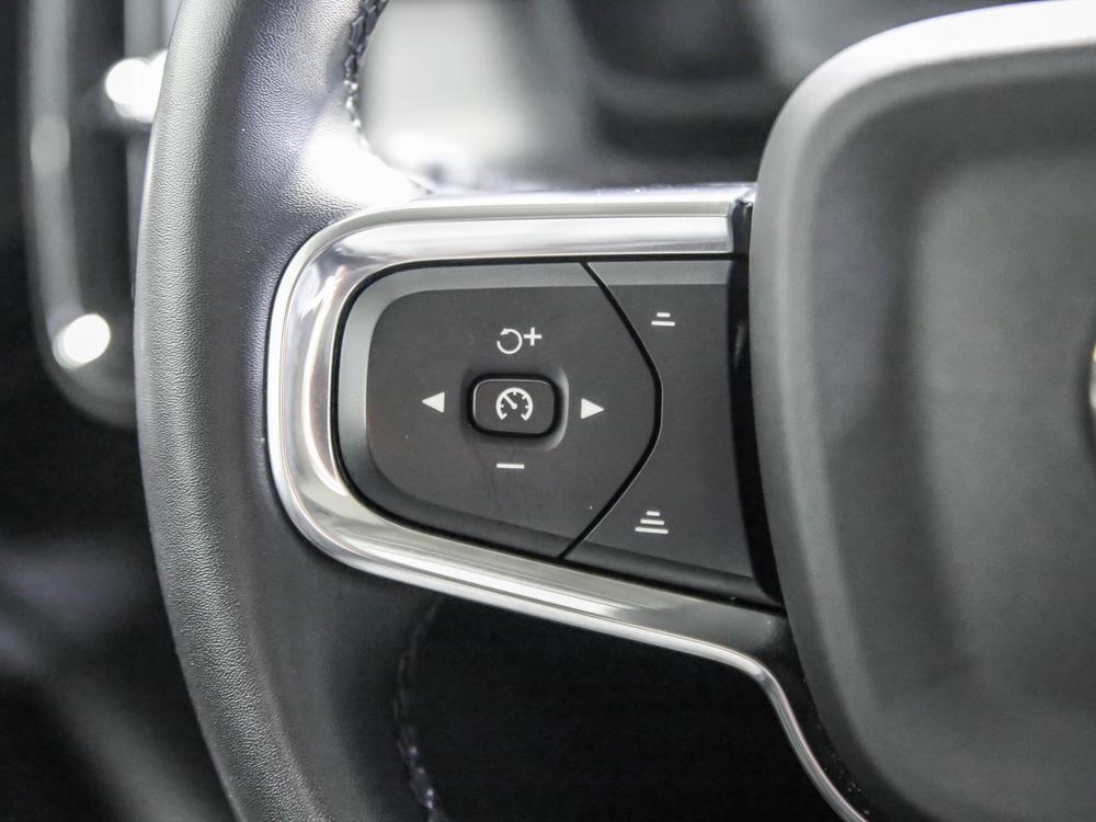 Volvo XC40 T5 MOMENTUM AWD 2022 d’occasion à vendre - 22