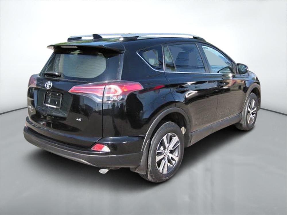 Toyota RAV4 LE 2018 d’occasion à vendre - 6