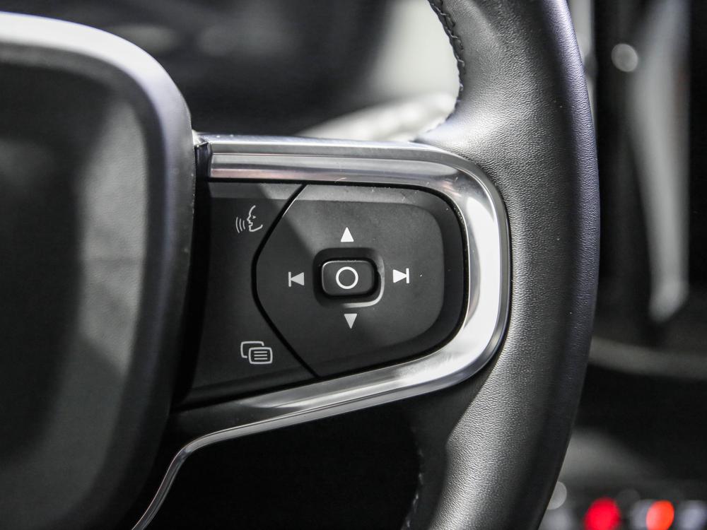 Volvo XC40 T5 MOMENTUM AWD 2022 d’occasion à vendre - 23
