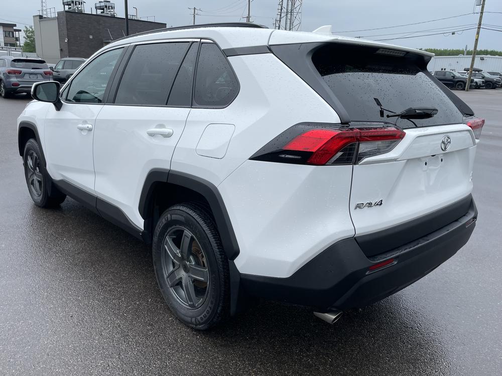 Toyota RAV4 LE 2020 d’occasion à vendre - 6