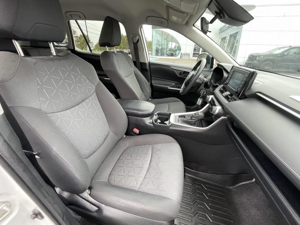 Toyota RAV4 LE 2020 d’occasion à vendre - 29