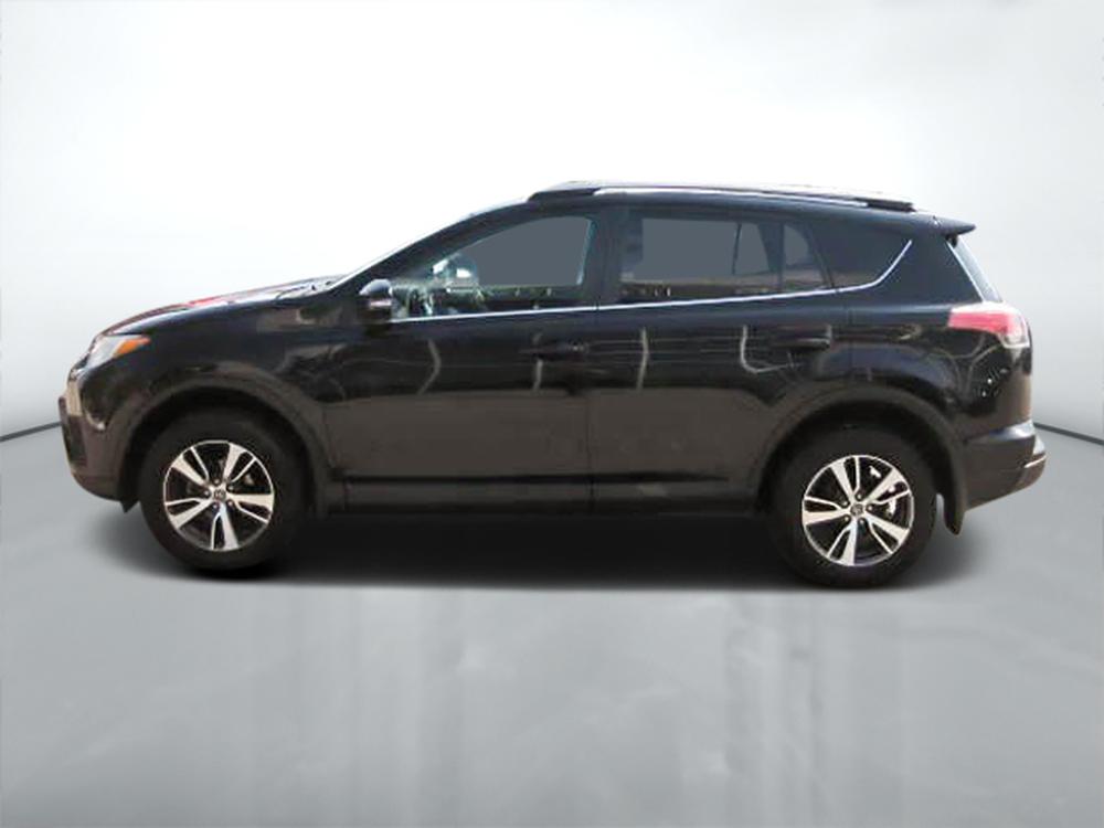 Toyota RAV4 LE 2018 d’occasion à vendre - 3