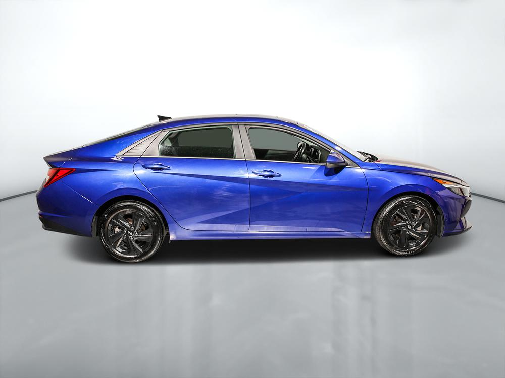 Hyundai Elantra Preferred 2022 d’occasion à vendre - 2
