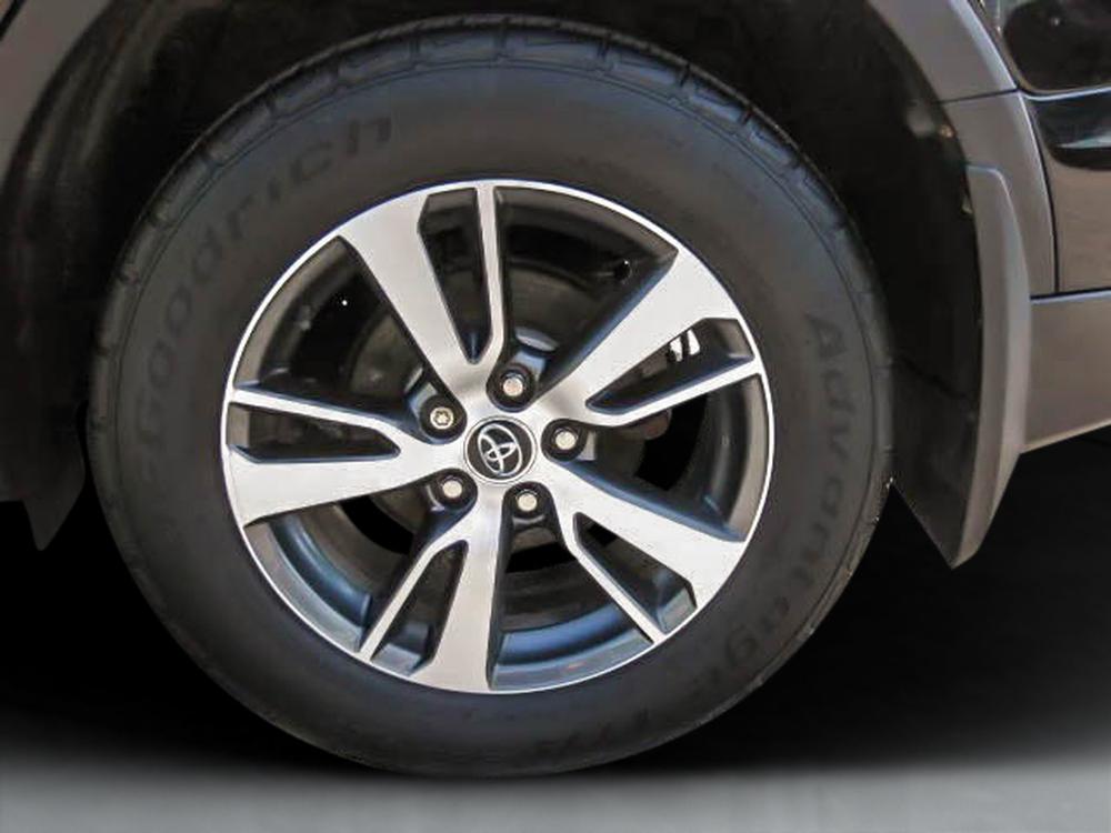 Toyota RAV4 LE 2018 d’occasion à vendre - 8