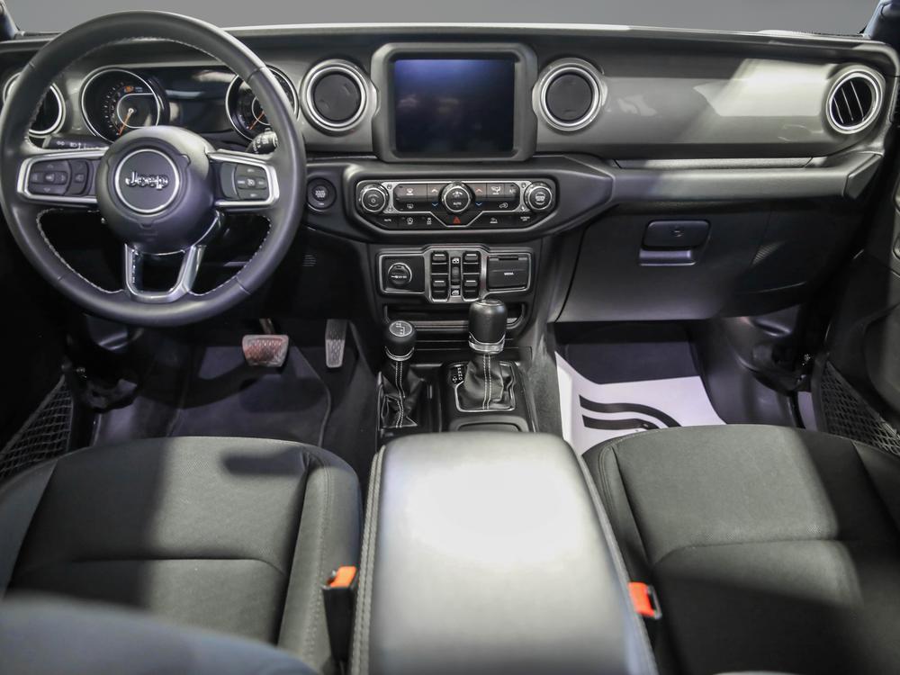 Jeep Wrangler Sahara 2023 d’occasion à vendre - 24