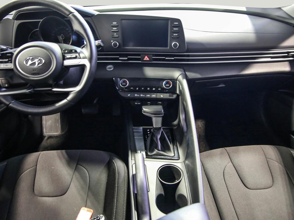 Hyundai Elantra Preferred 2022 d’occasion à vendre - 24