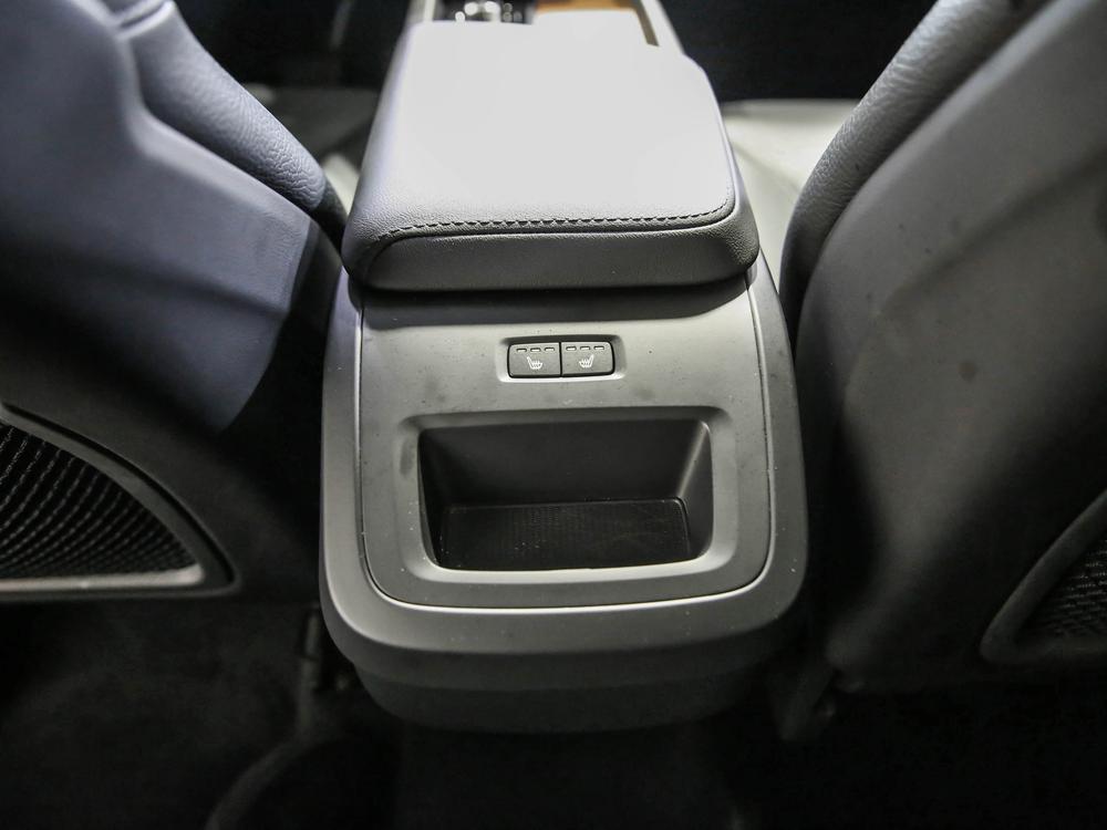 Volvo XC60 B5 PLUS AWD // DARK THEME 2024 d’occasion à vendre - 30