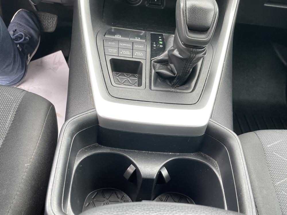 Toyota RAV4 LE 2020 d’occasion à vendre - 23