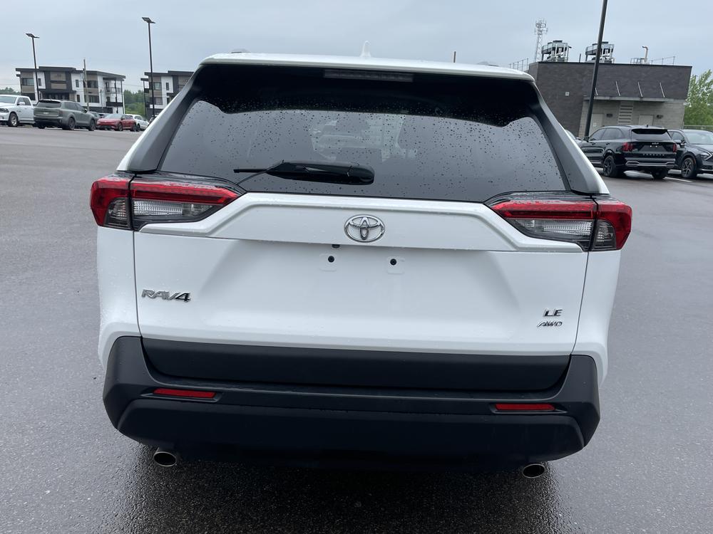 Toyota RAV4 LE 2020 d’occasion à vendre - 7