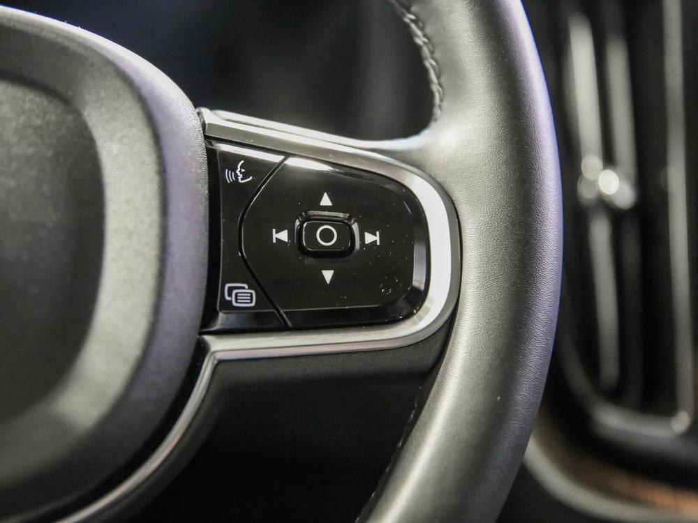Volvo XC60 B5 PLUS AWD // DARK THEME 2024 d’occasion à vendre - 21