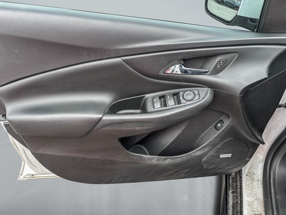 Chevrolet Volt PREMIER 2018 d’occasion à vendre - 11