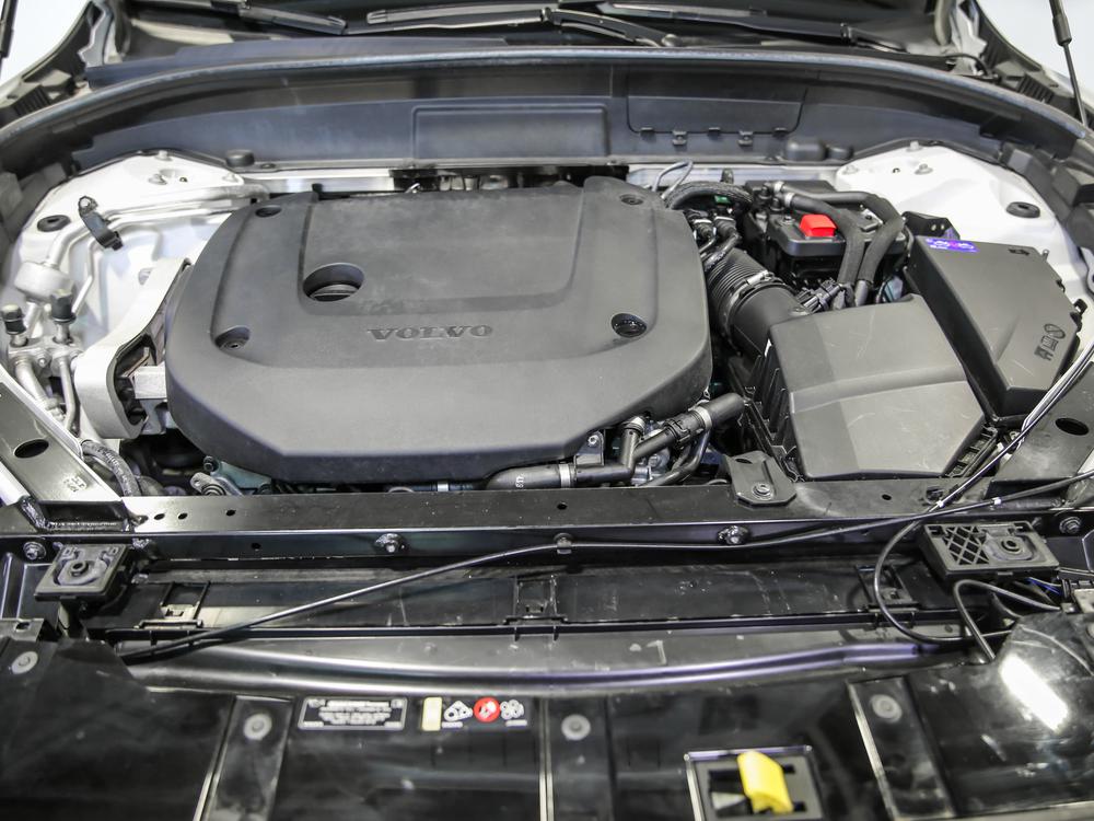 Volvo XC60 B6 MOMENTUM AWD 2022 d’occasion à vendre - 34
