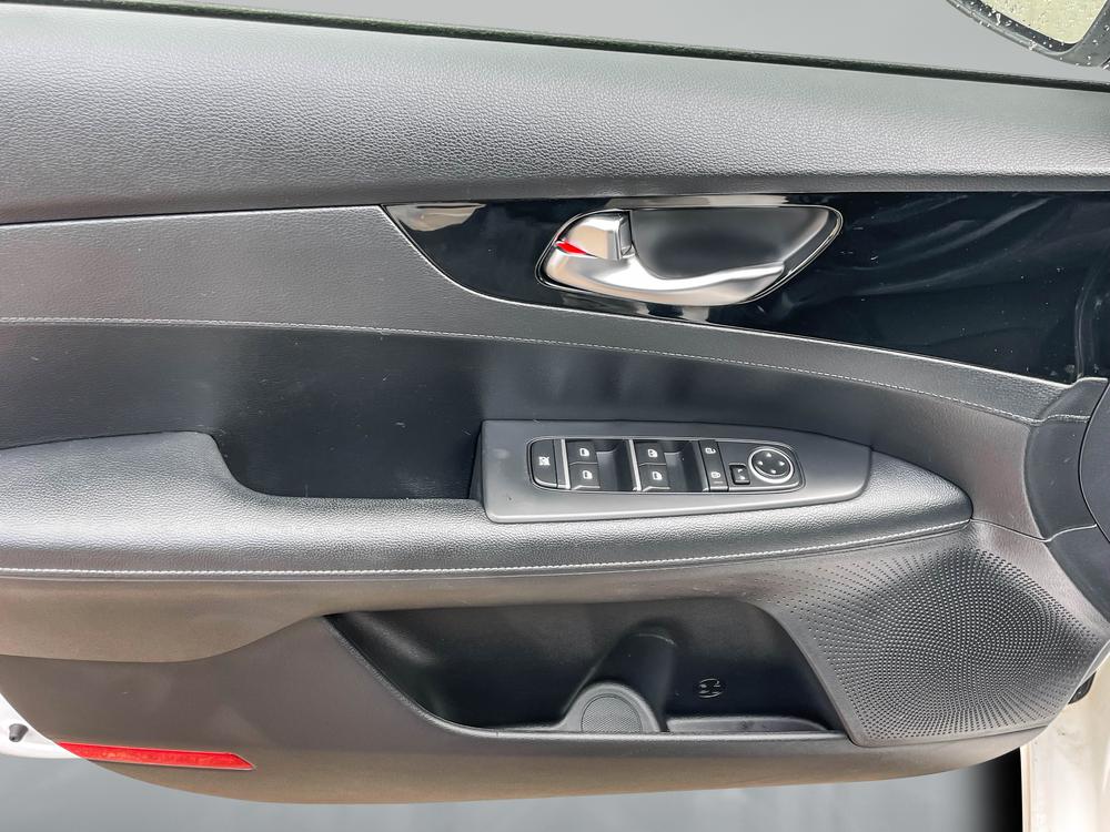Kia Forte5 EX 2020 d’occasion à vendre - 11