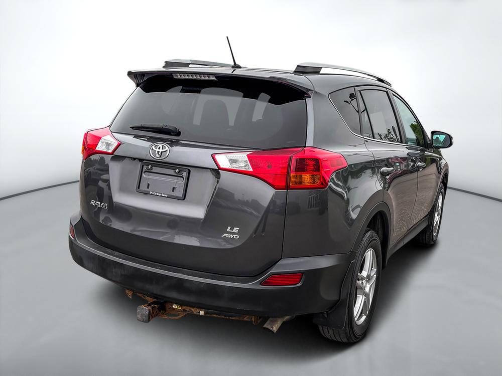 Toyota RAV4 LE 2015 d’occasion à vendre - 8