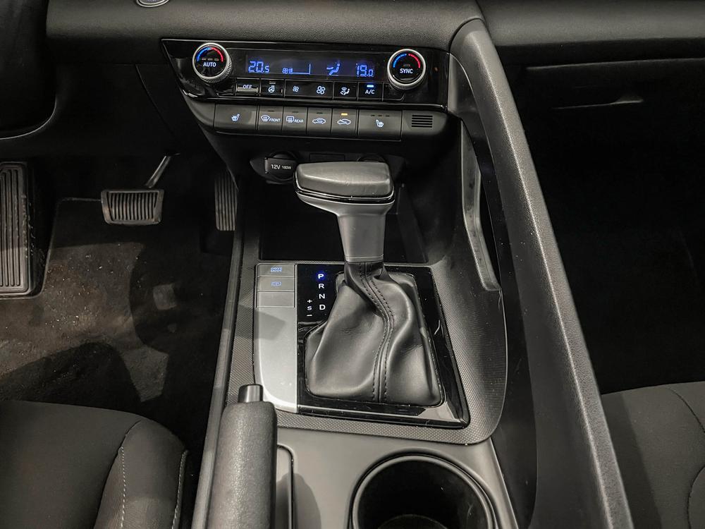 Hyundai Elantra Preferred Tech 2021 d’occasion à vendre - 28