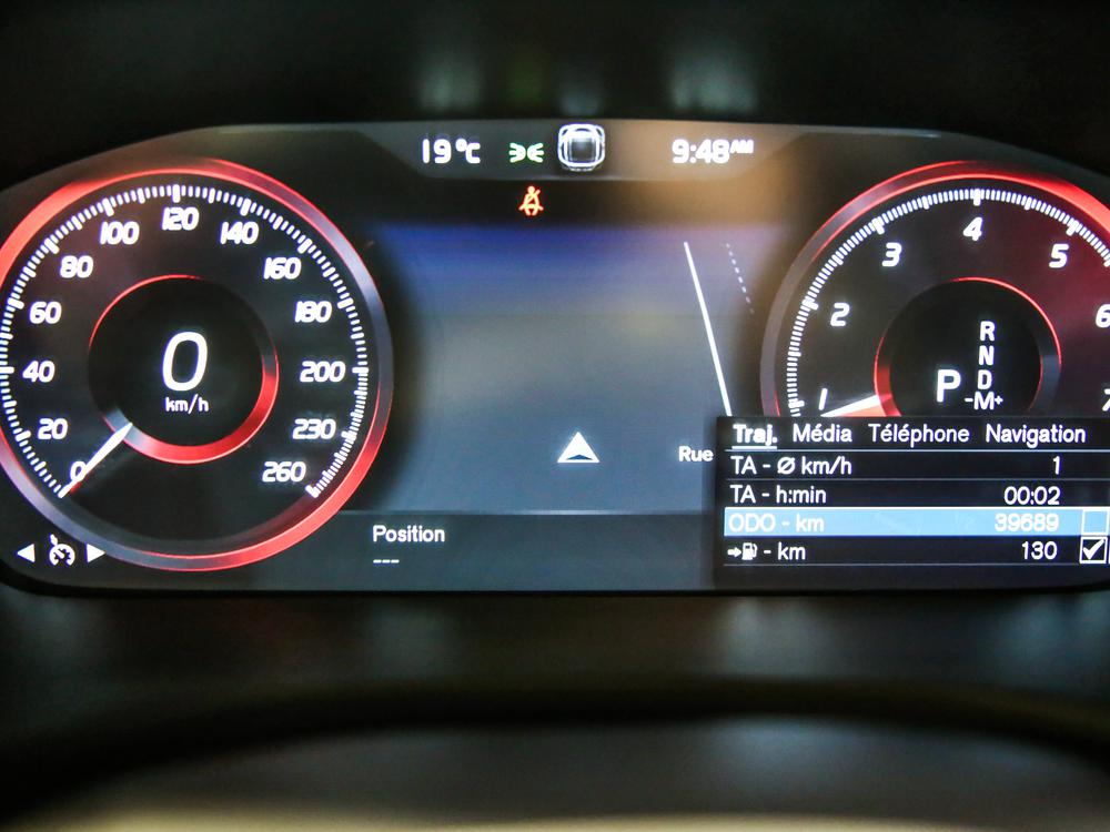 Volvo S60 B5 R-DESIGN AWD 2022 d’occasion à vendre - 28