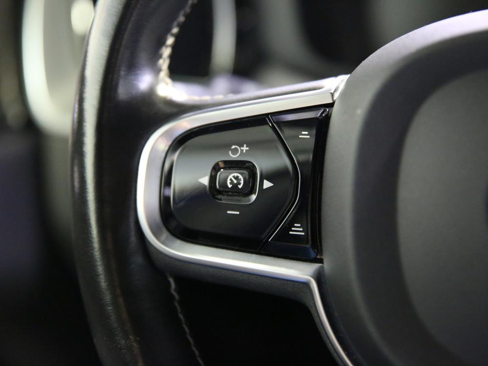 Volvo XC60 T6 R-DESIGN 2021 d’occasion à vendre - 24