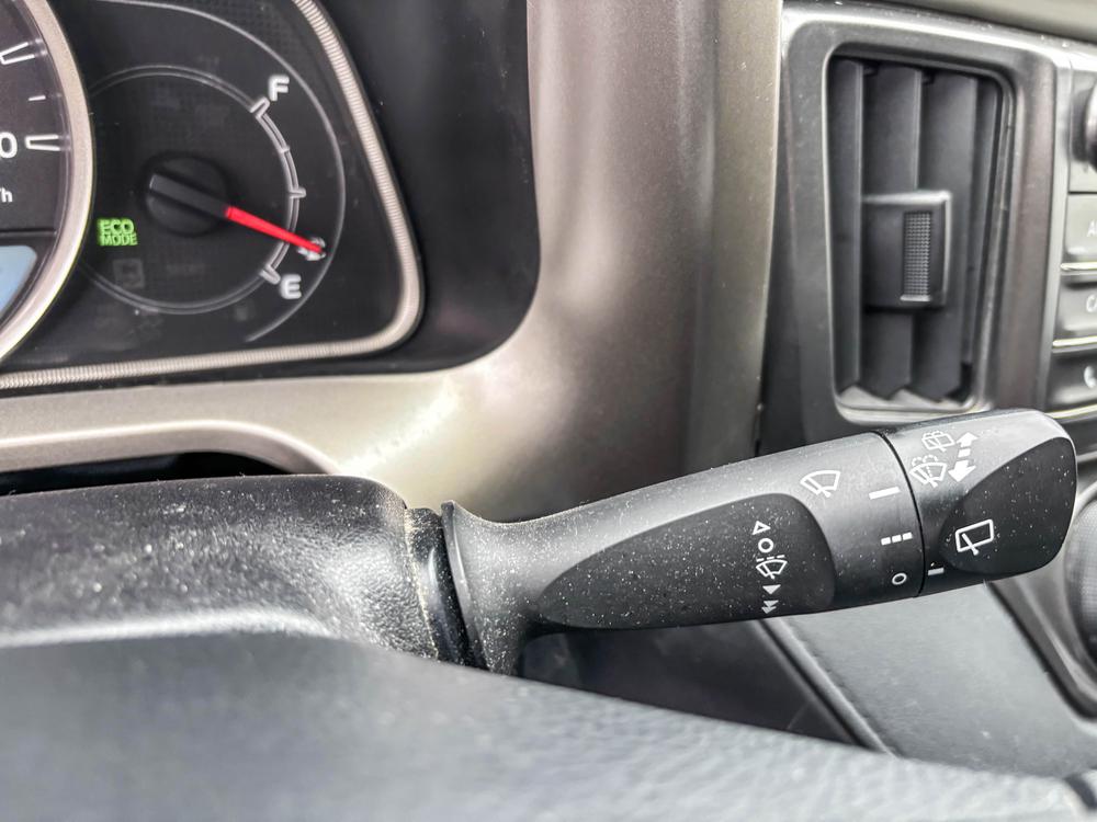 Toyota RAV4 LE 2015 d’occasion à vendre - 19