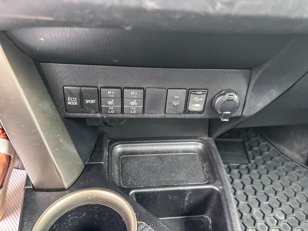 Toyota RAV4 LE 2015 d’occasion à vendre - 26